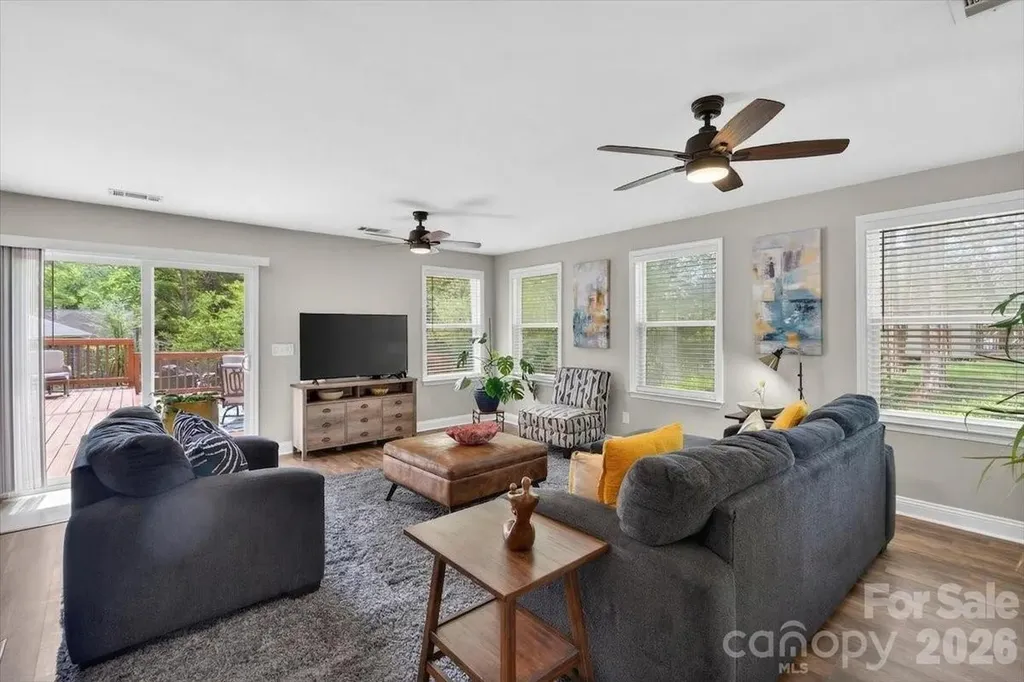 6308 Pineburr Road Charlotte NC 28211
