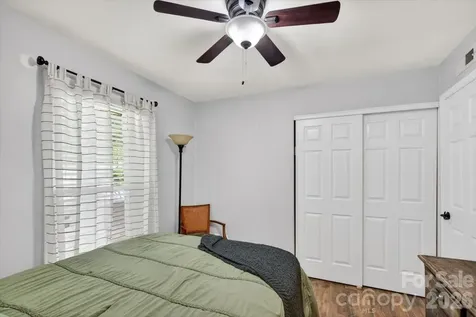 6308 Pineburr Road Charlotte NC 28211