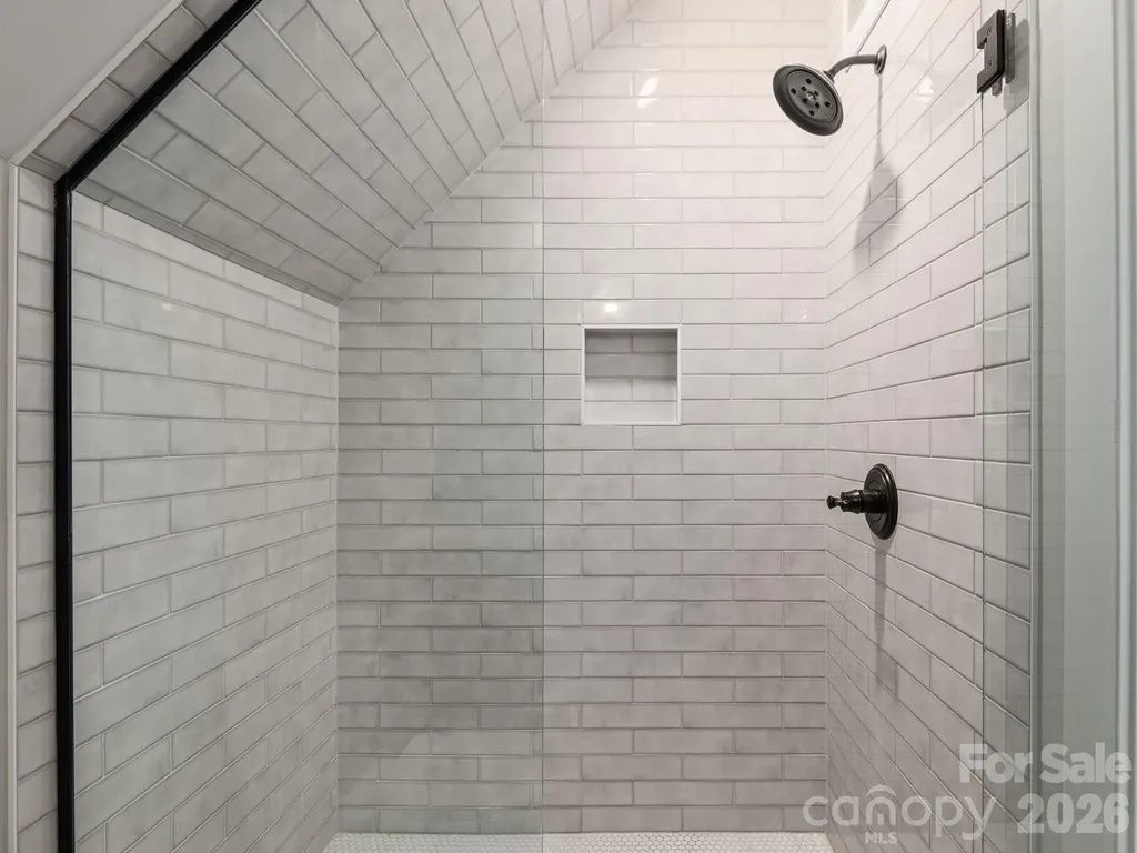 41 Hawberry Court Asheville NC 28805