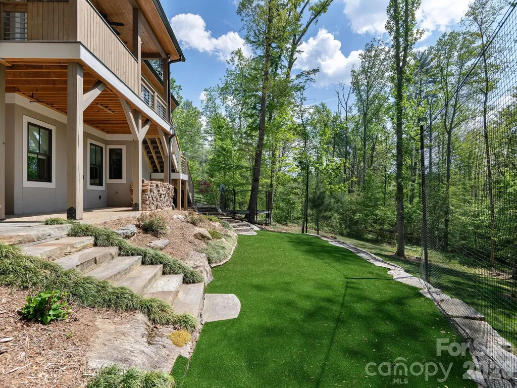 41 Hawberry Court Asheville NC 28805