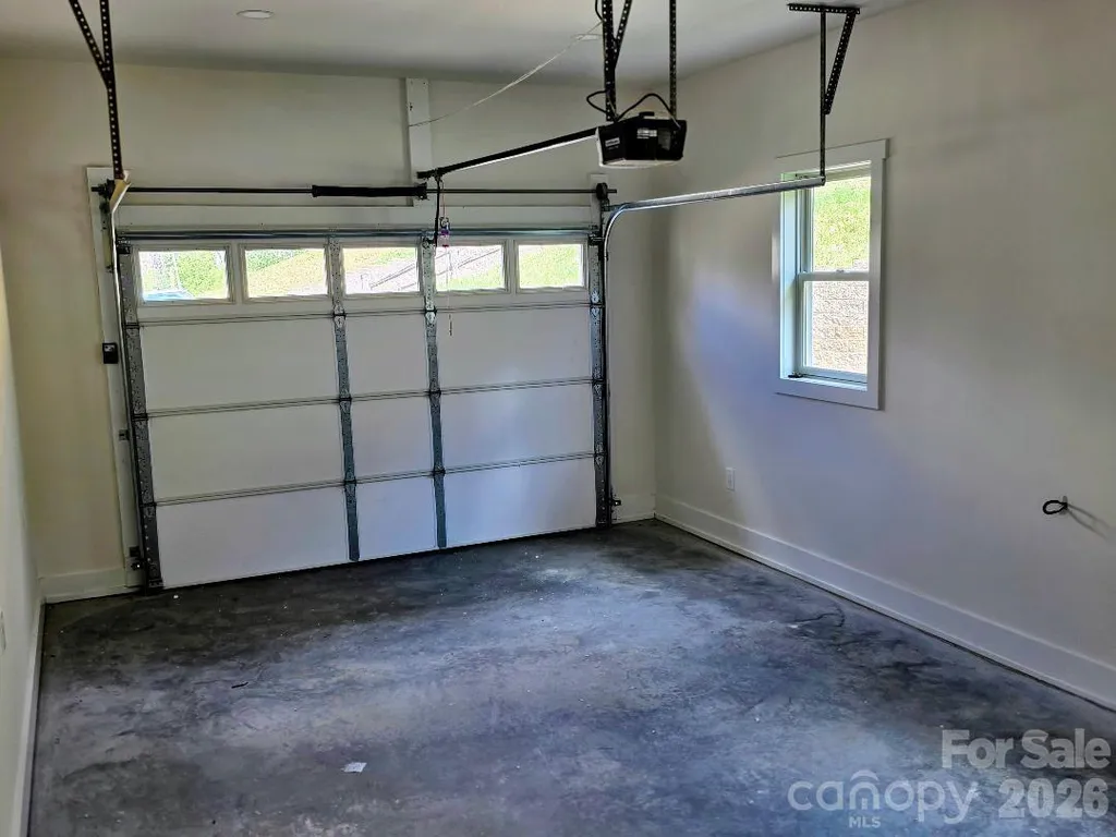 22 Salt Box Haven Burnsville NC 28714