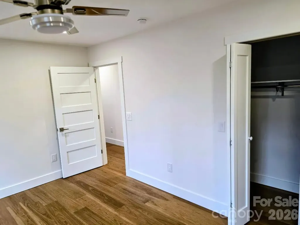 22 Salt Box Haven Burnsville NC 28714
