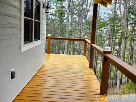 22 Salt Box Haven Burnsville NC 28714