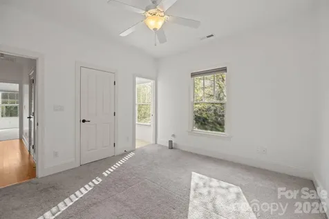 2060 Euclid Avenue Charlotte NC 28203