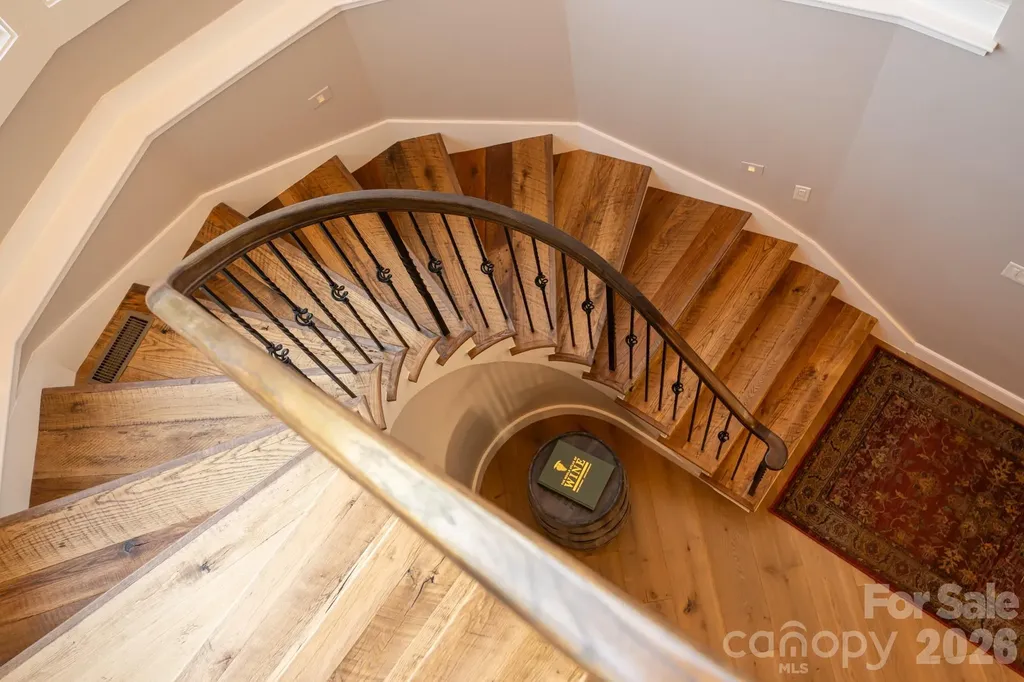 31 Bear Tree Court Hendersonville NC 28792