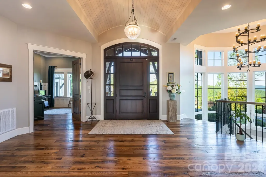 31 Bear Tree Court Hendersonville NC 28792