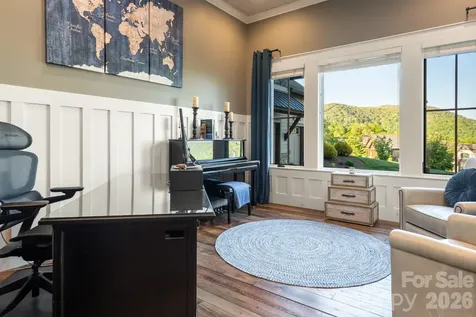 31 Bear Tree Court Hendersonville NC 28792