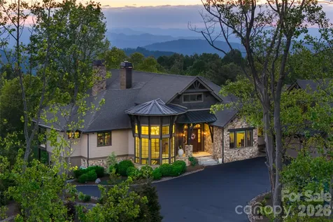 31 Bear Tree Court Hendersonville NC 28792