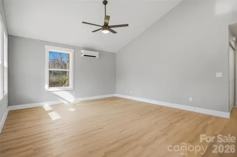 133 Moore Street Hendersonville NC 28739