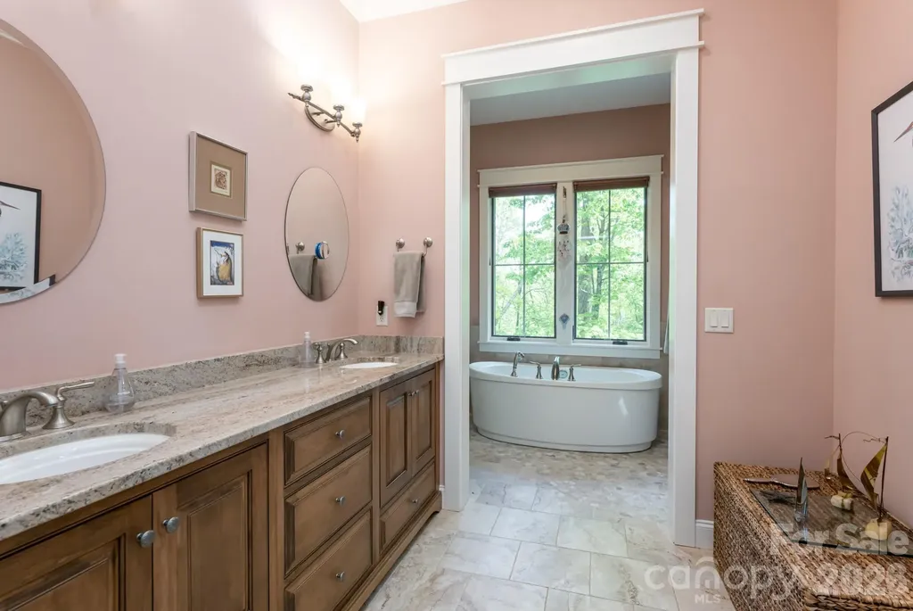 587 Autumn Sky Drive Hendersonville NC 28792