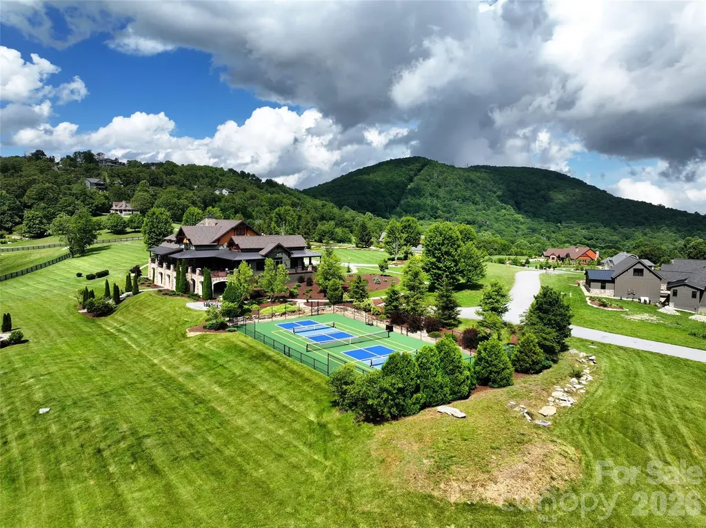 587 Autumn Sky Drive Hendersonville NC 28792
