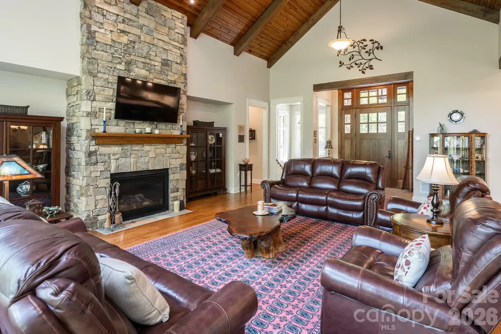 587 Autumn Sky Drive Hendersonville NC 28792