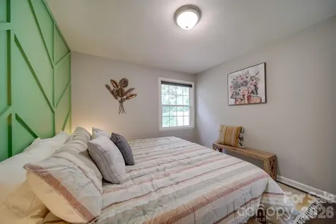1512 Newcastle Street Charlotte NC 28216