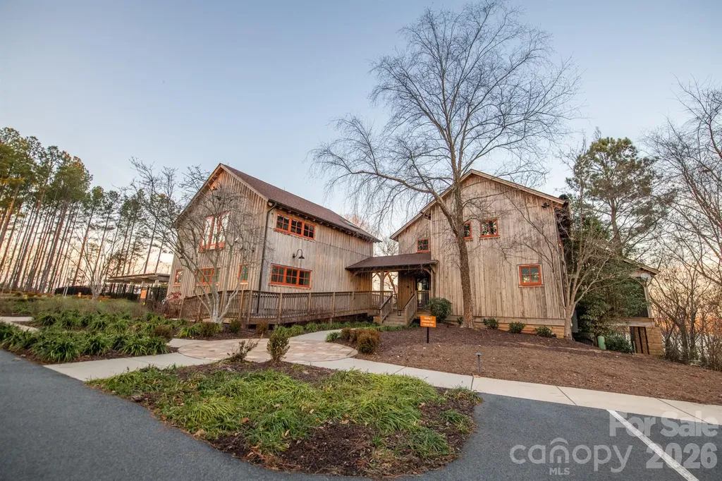 1228 Dali Boulevard Mount Holly NC 28120