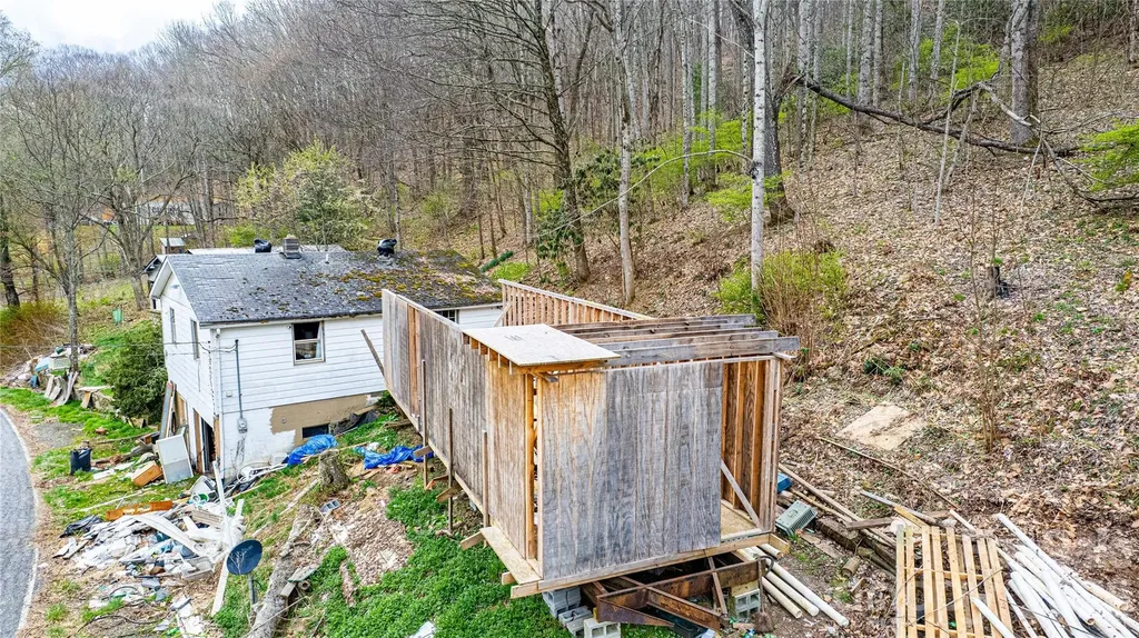 2828 Chandler Creek Road Mars Hill NC 28754