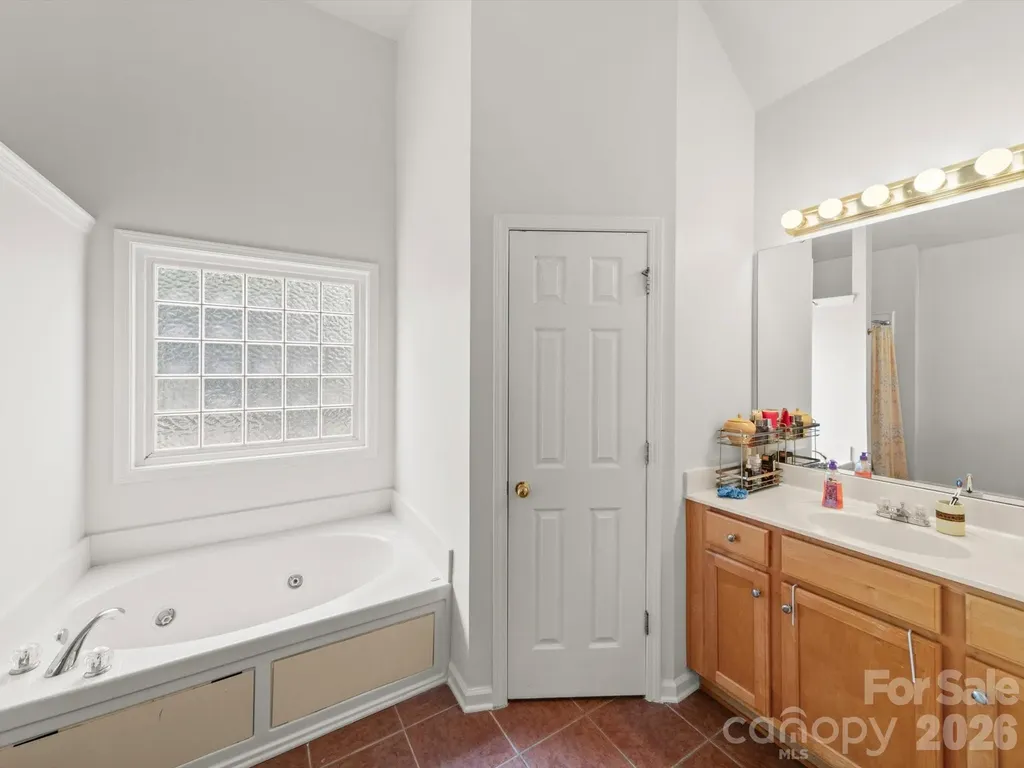 9693 NW Laurie Avenue NW Concord NC 28027
