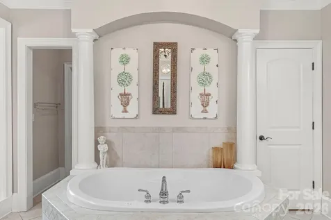 4017 Beechwood Spring Lane Belmont NC 28012