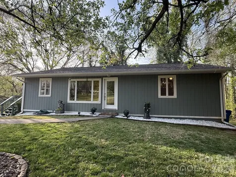 120 42nd Avenue Circle NE Hickory NC 28601