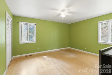 120 42nd Avenue Circle NE Hickory NC 28601