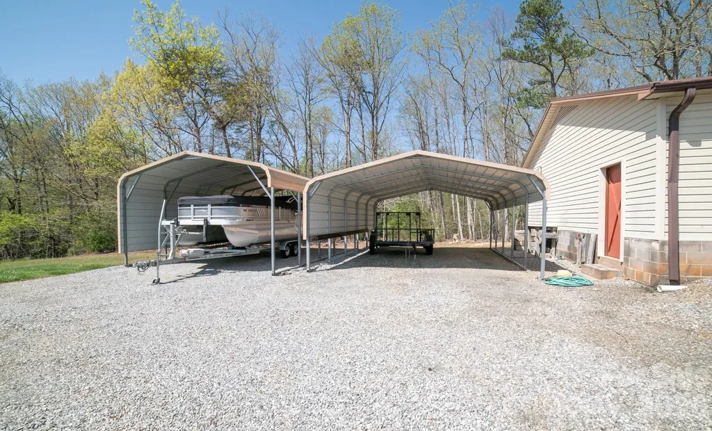 1368 Cajah Mountain Road Hudson NC 28638