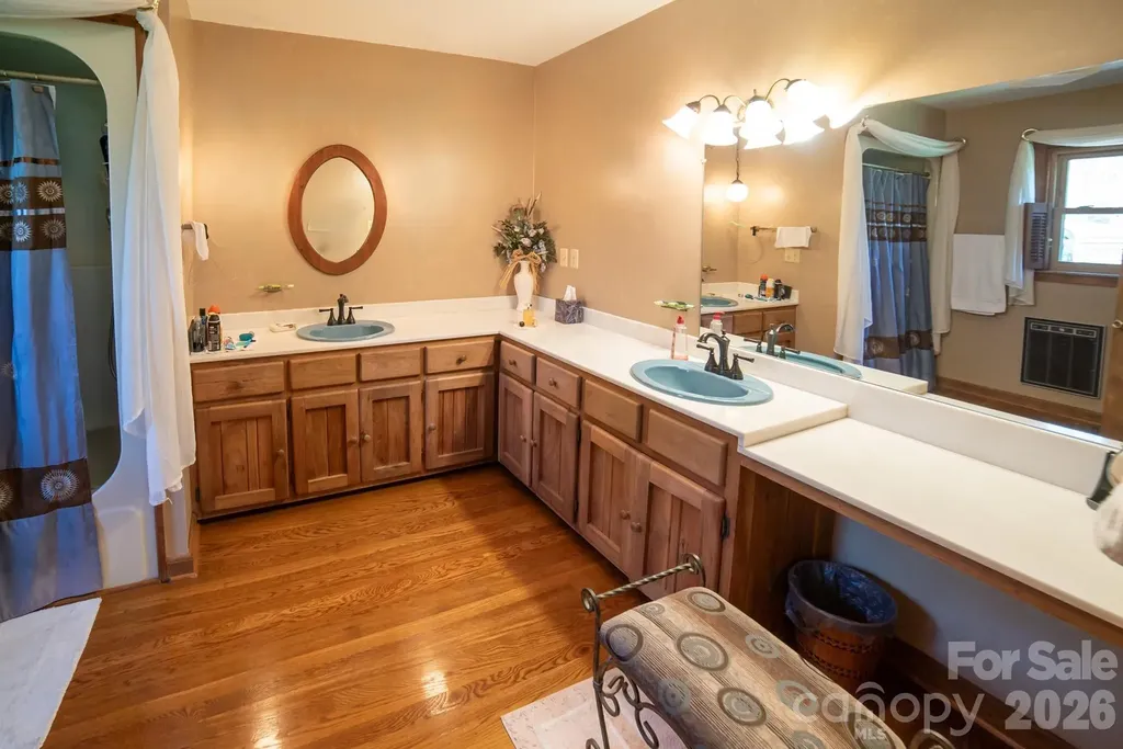 1368 Cajah Mountain Road Hudson NC 28638