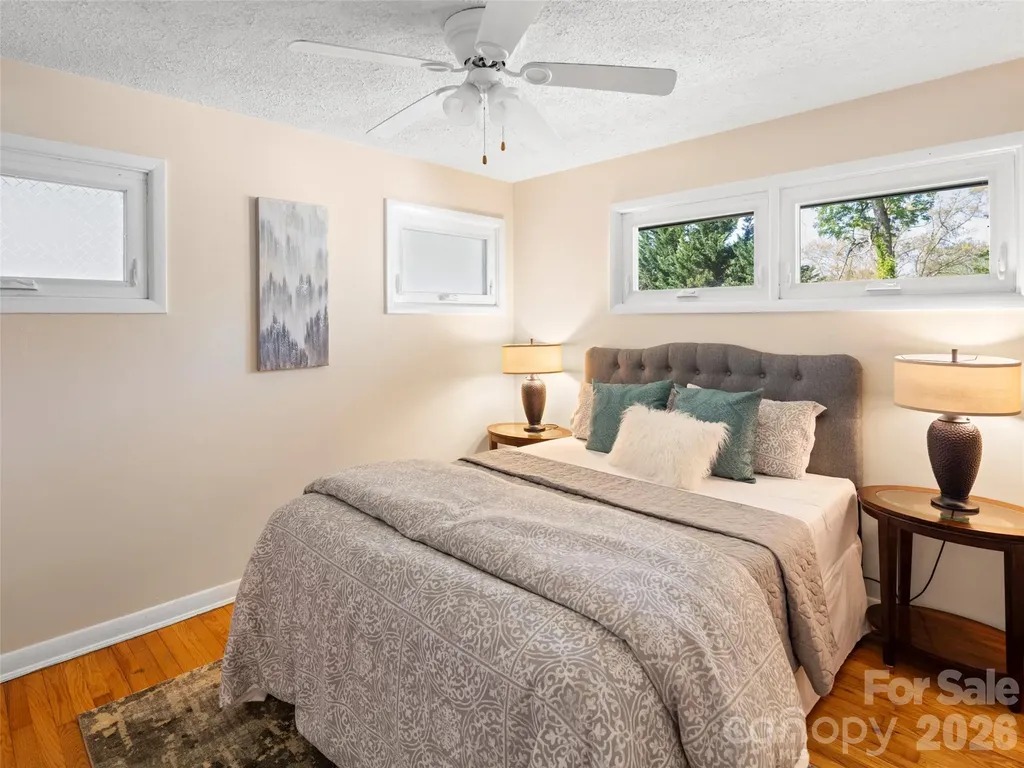68 Vandalia Avenue Asheville NC 28806