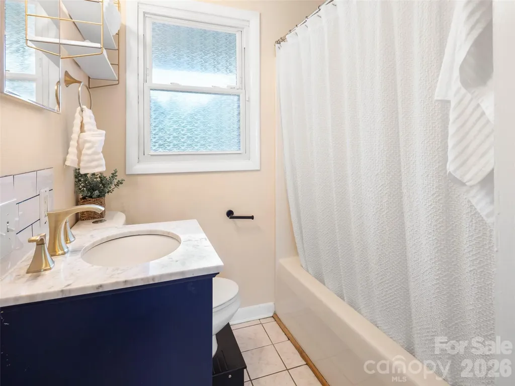68 Vandalia Avenue Asheville NC 28806