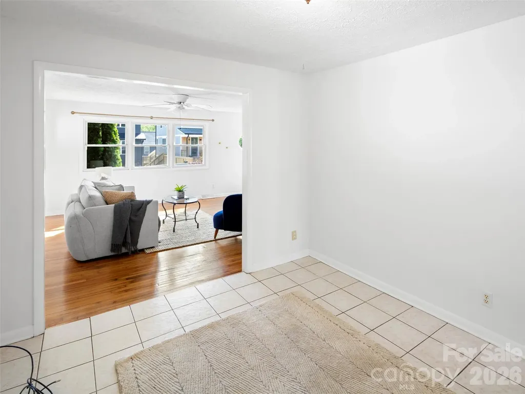 68 Vandalia Avenue Asheville NC 28806