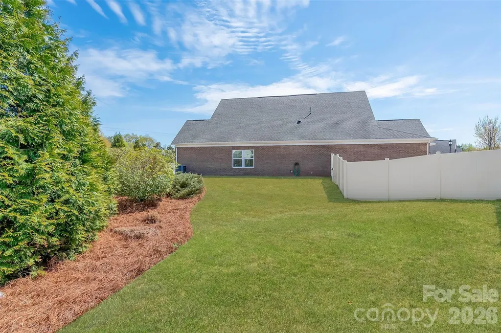 8400 Bretton Woods Drive Charlotte NC 28227