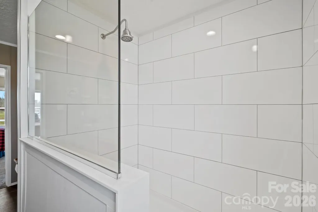 59 Alberto Way Hendersonville NC 28792