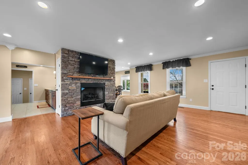 1315 Pear Drive Conover NC 28613