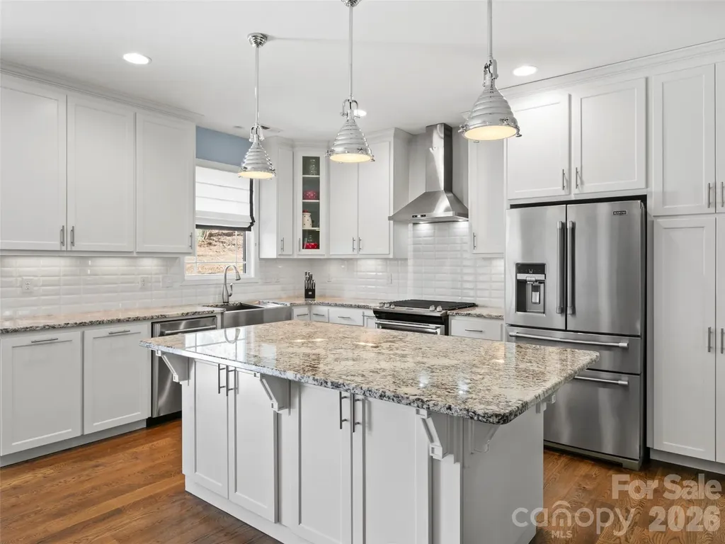 290 Sweetwater Hills Drive Hendersonville NC 28791