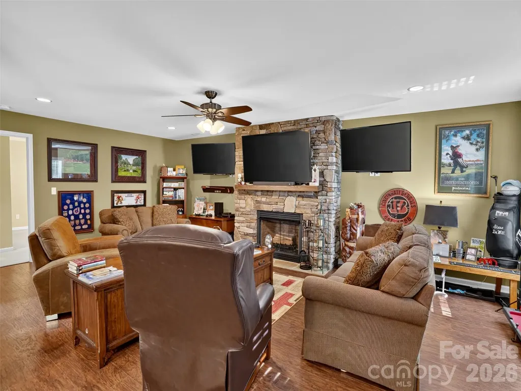 290 Sweetwater Hills Drive Hendersonville NC 28791