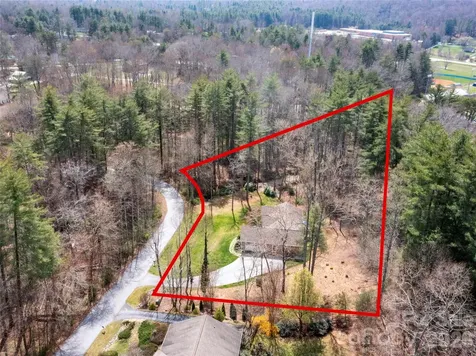 290 Sweetwater Hills Drive Hendersonville NC 28791
