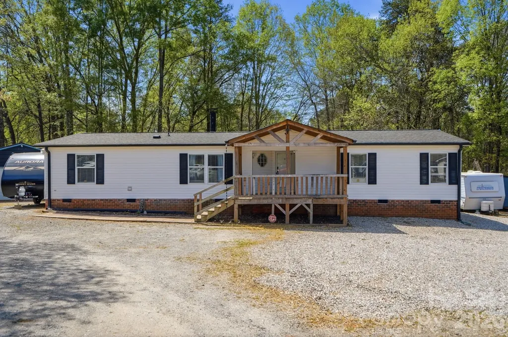605 Ridgewood Court Mount Holly NC 28120