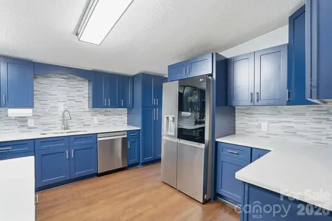 605 Ridgewood Court Mount Holly NC 28120