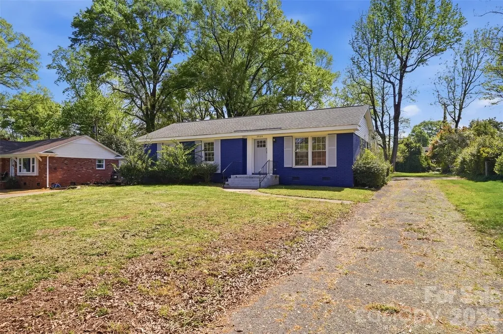 5906 Whitingham Drive Charlotte NC 28215