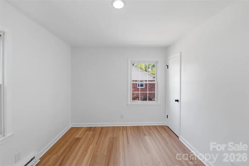 5906 Whitingham Drive Charlotte NC 28215