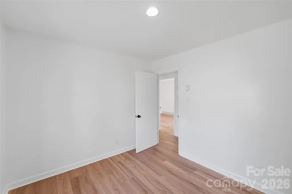 5906 Whitingham Drive Charlotte NC 28215