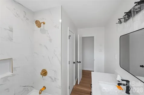 5906 Whitingham Drive Charlotte NC 28215