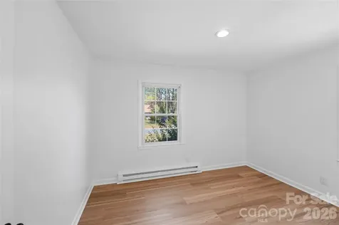 5906 Whitingham Drive Charlotte NC 28215