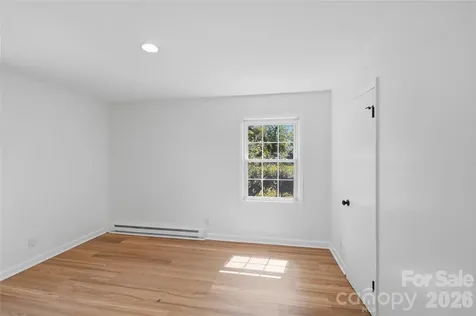 5906 Whitingham Drive Charlotte NC 28215