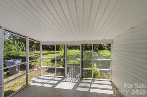 5906 Whitingham Drive Charlotte NC 28215