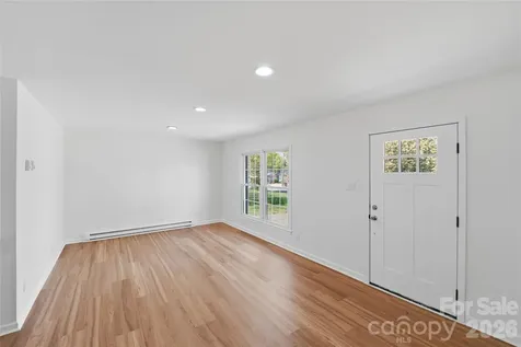 5906 Whitingham Drive Charlotte NC 28215