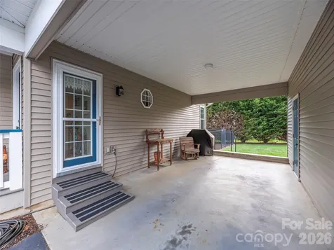 22 Cottage Loop Waynesville NC 28785