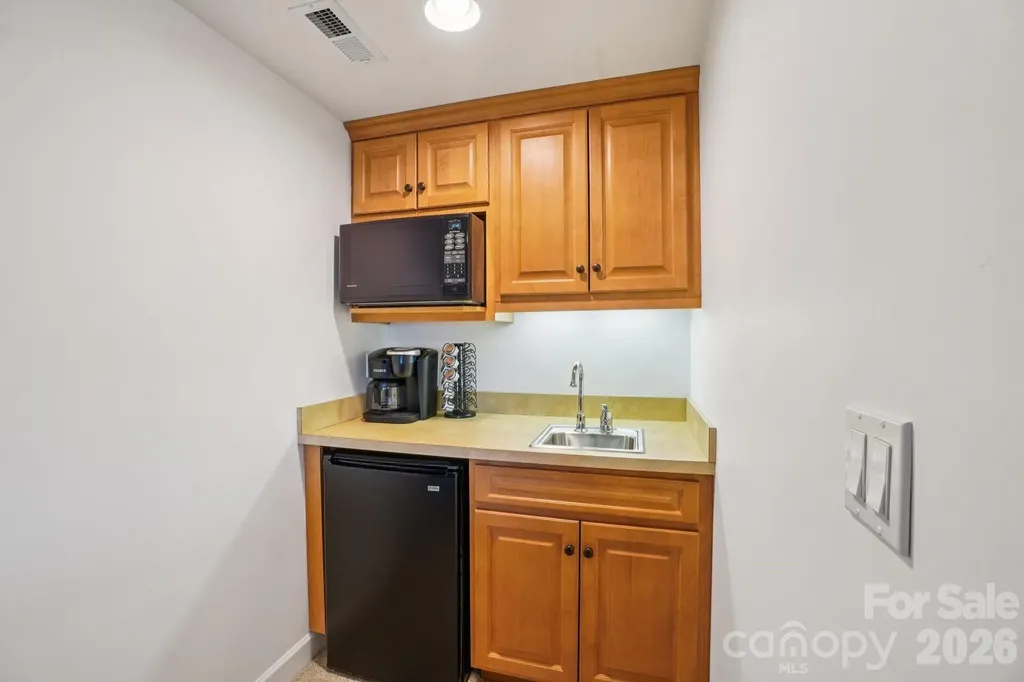 1409 Woodsong Drive Hendersonville NC 28791