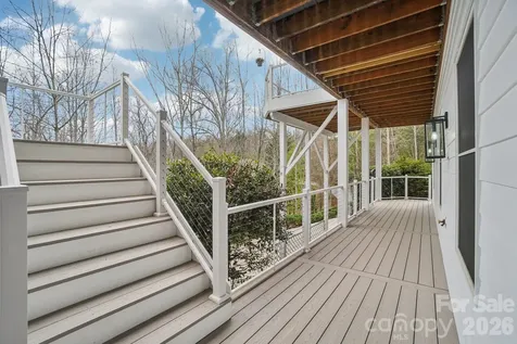 1409 Woodsong Drive Hendersonville NC 28791