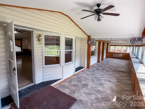 2746 Orangewood Lane Newton NC 28658
