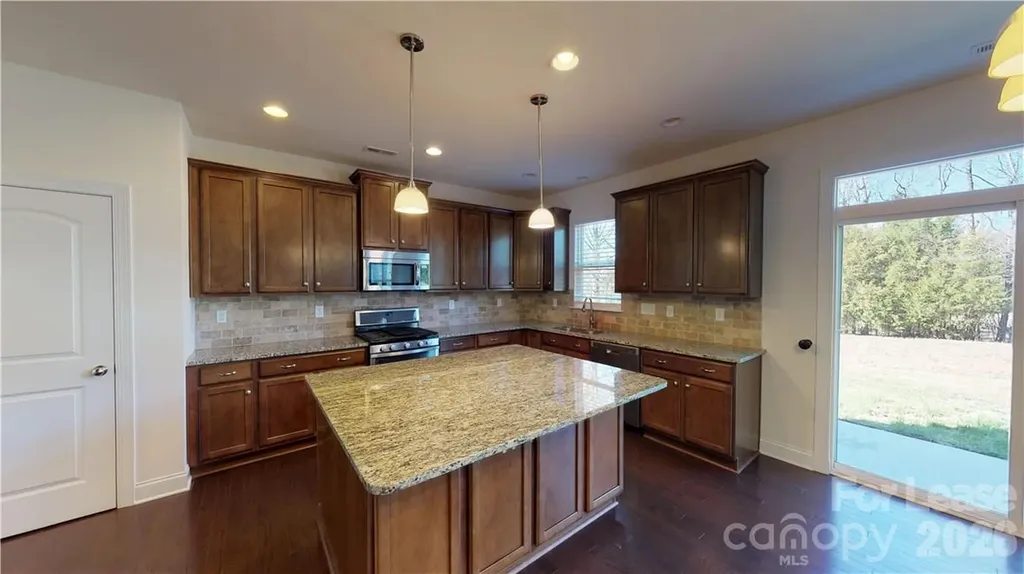 2002 Fallondale Road Waxhaw NC 28173
