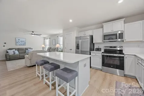 410 Hollis Place Lancaster SC 29720